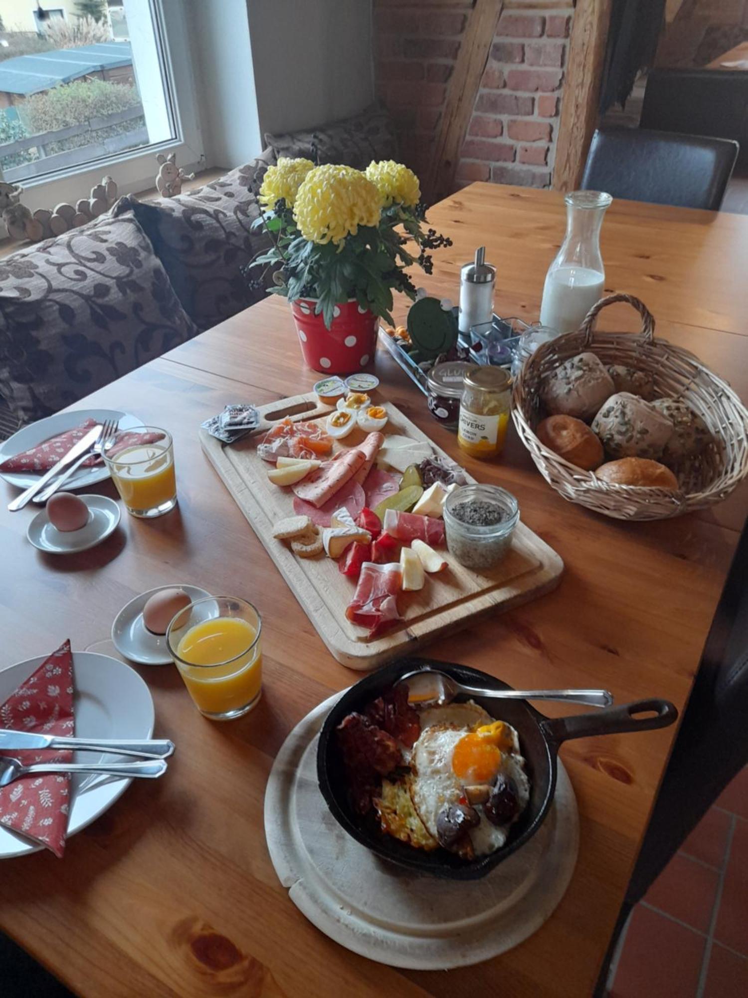 Ferienwohnungen Im Vogtland Heinsdorfergrund Bilik gambar